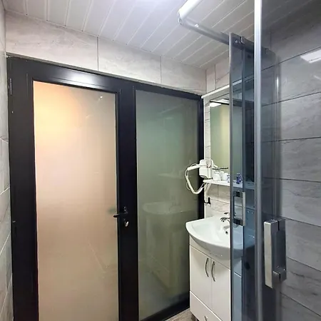 Apartamento Centre Near Bus Station With Free Parking Escópia