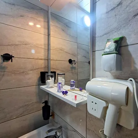 Apartment Centre Near Bus Station With Free Parking *
