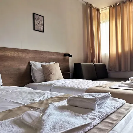 Apartment Centre Near Bus Station With Free Parking